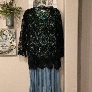 Floral pattern hollow boho long sleeve lace tunic bell sleeves
